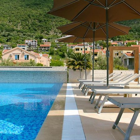 Sun Village Aparthotel Herceg Novi Exteriér fotografie