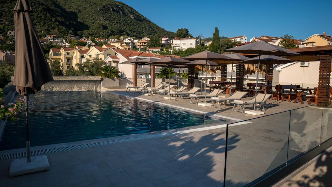 Sun Village Aparthotel Herceg Novi Exteriér fotografie