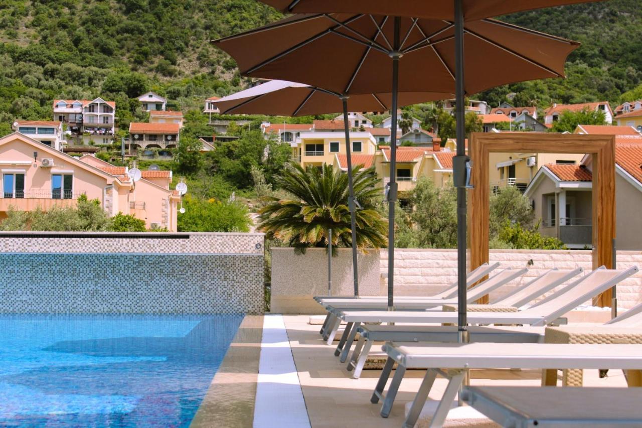 Sun Village Aparthotel Herceg Novi Exteriér fotografie